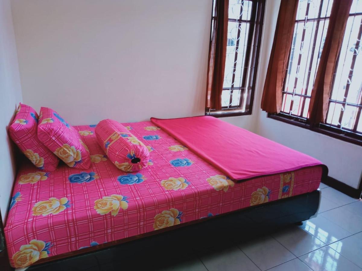 Villa Musti Green Apple Cipanas Sindanglaya 外观 照片